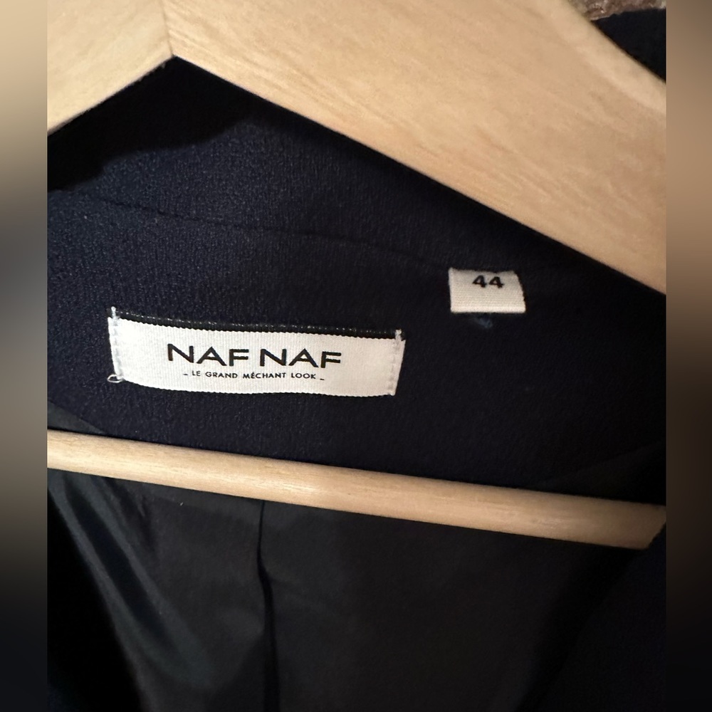 Blazer - Picture 3 of 4